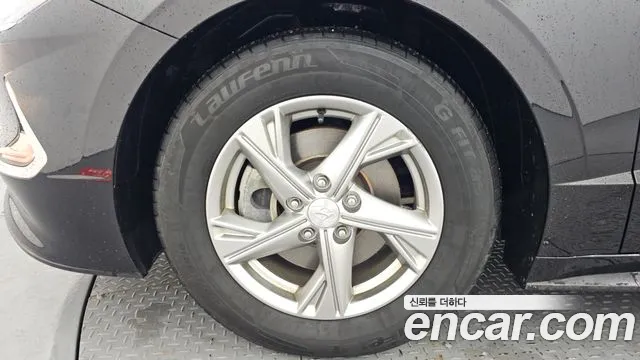 Hyundai Sonata — Фото автомобиля 5