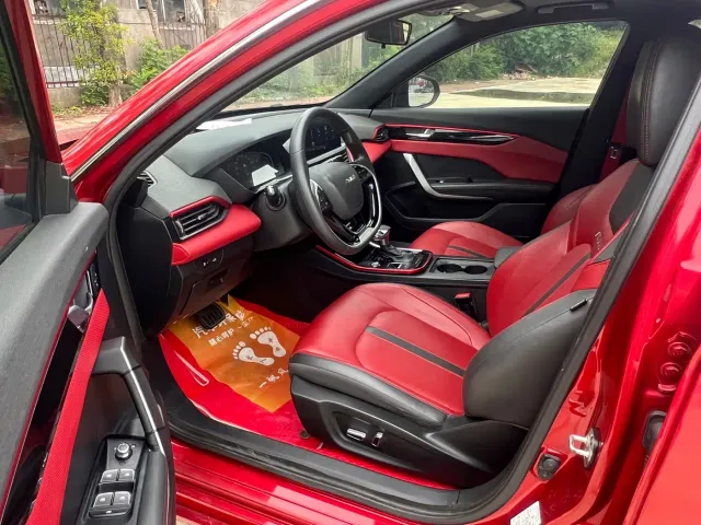 Dongfeng Yixuan — Фото автомобиля 5