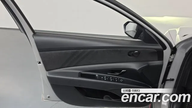 Hyundai Avante CN7 — Фото автомобиля 13