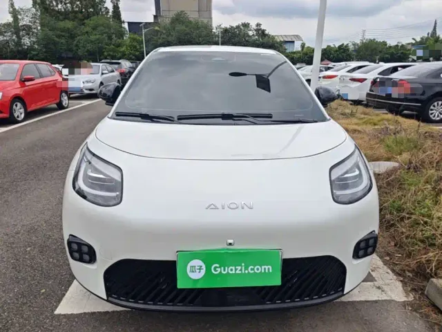 GAC Aion UT — Фото автомобиля 2