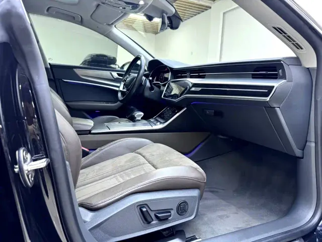 Audi A7L — Фото автомобиля 11