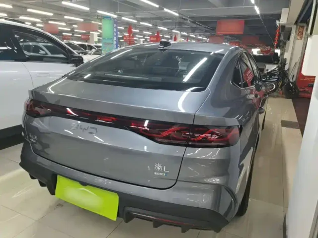 BYD Qin L — Фото автомобиля 4