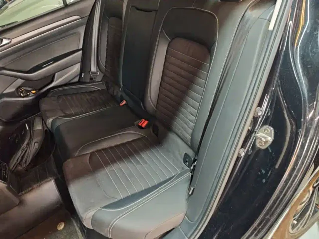 Volkswagen Magotan 2020 330TSI DSG Luxury — Фото автомобиля 16