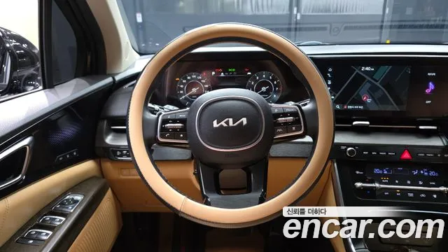 Kia Carnival Generation 4 — Фото автомобиля 18