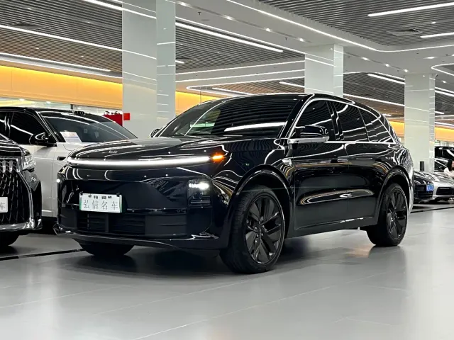 Фотография автомобиля — Li Auto L6