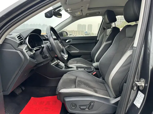 Audi Q3 — Фото автомобиля 9