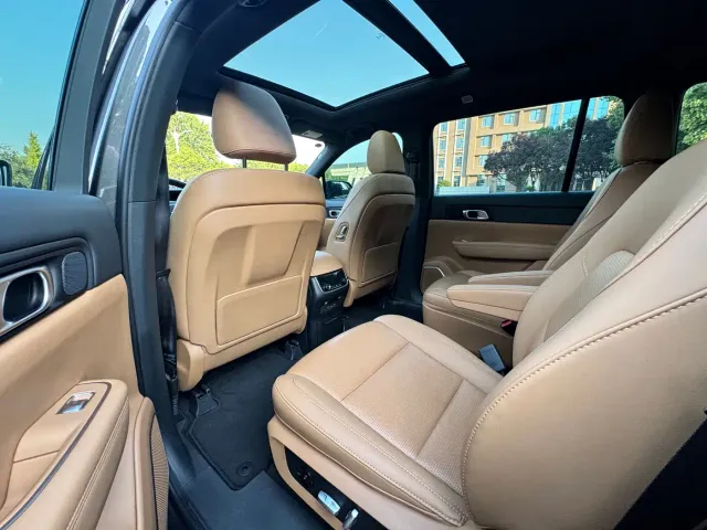 Li Auto ONE — Фото автомобиля 5
