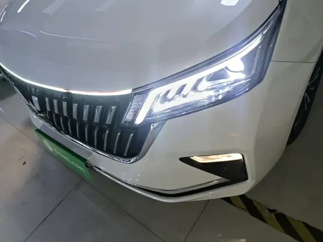 Wuling Jiachen — Фото автомобиля 23