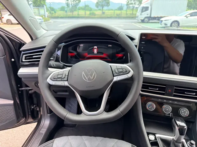 Volkswagen Sagitar — Фото автомобиля 12