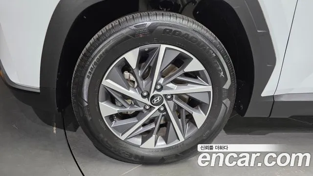 Hyundai Tucson Tucson (NX4) Бензин 1.6 турбо 2WD — Фото автомобиля 5