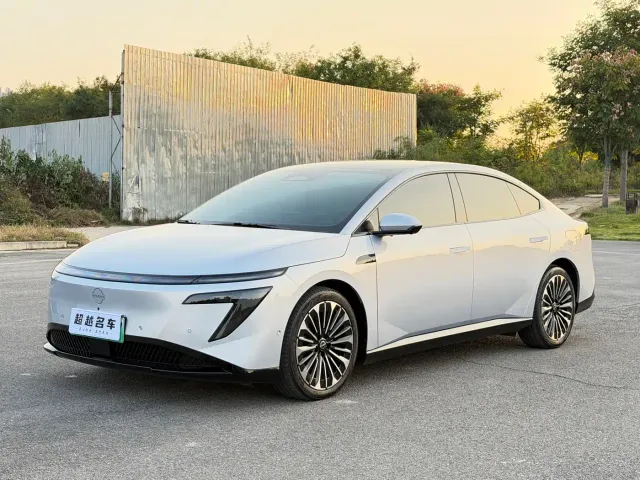 Фотография автомобиля — Nissan N7