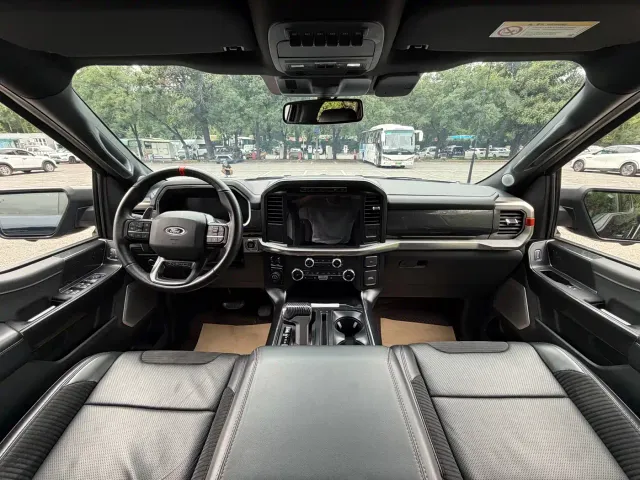 Ford F-150 Raptor — Фото автомобиля 13