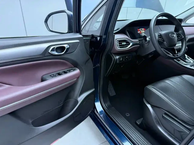 GAC Trumpchi M6 — Фото автомобиля 8
