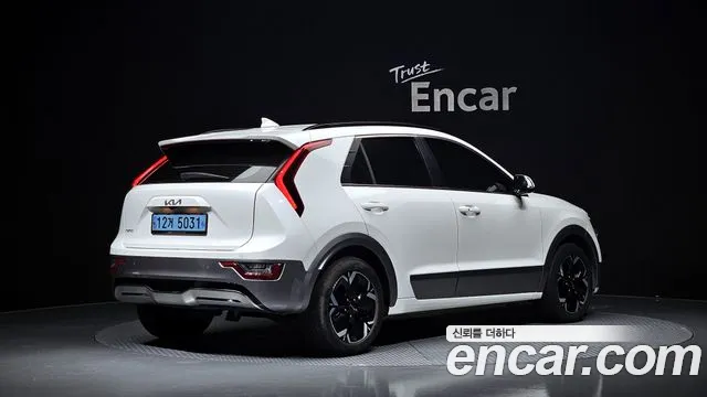Kia Niro — Фото автомобиля 2