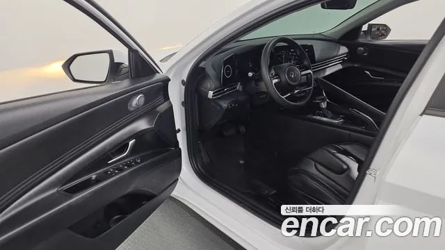Hyundai Avante — Фото автомобиля 15