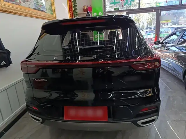 Chery Tiggo 8 — Фото автомобиля 5
