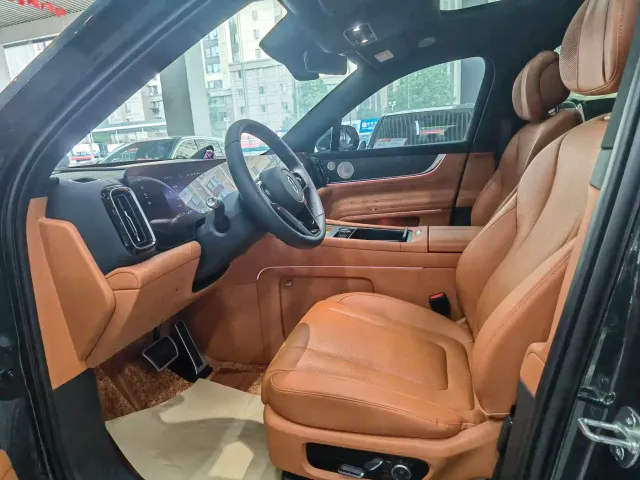 AITO Wenjie AITO M9 2024 Range Extender Max Edition 42kWh 6-seater — Фото автомобиля 9