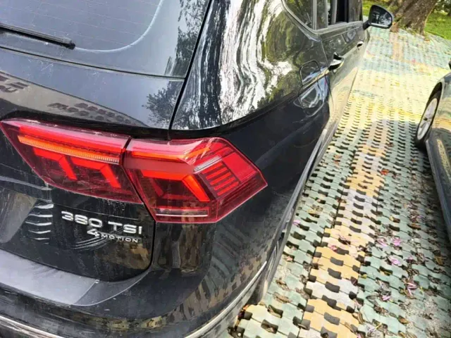 Volkswagen Tiguan L 2023 380TSI 4WD R-Line Premium 7-seater — Фото автомобиля 7