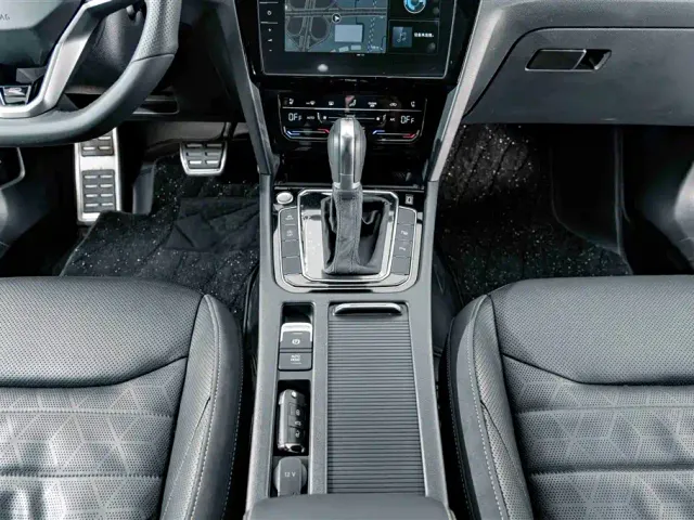 Volkswagen CC — Фото автомобиля 12