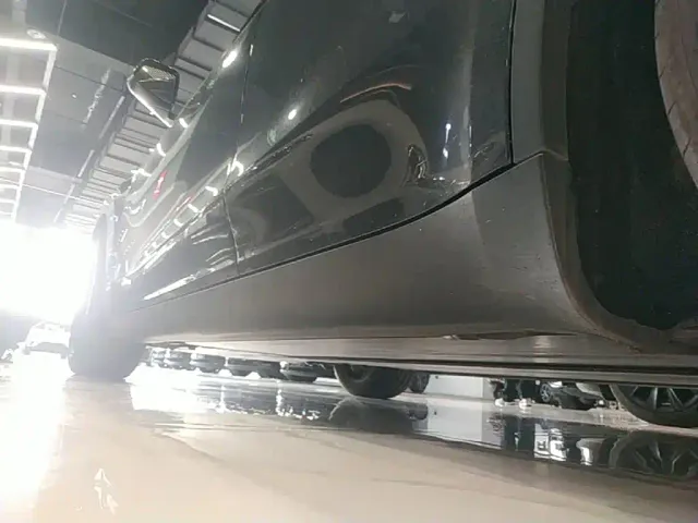 Tesla Model Y — Фото автомобиля 21