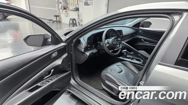 Hyundai Avante CN7 — Фото автомобиля 15