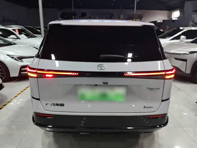 Toyota BoZhi 3X — Фото автомобиля 5