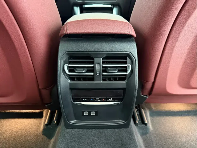 BMW 3 Series — Фото автомобиля 18