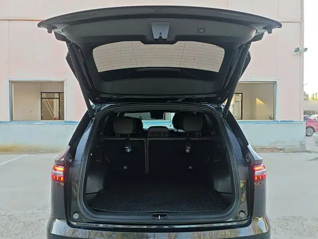 Geely Xingyue L — Фото автомобиля 18