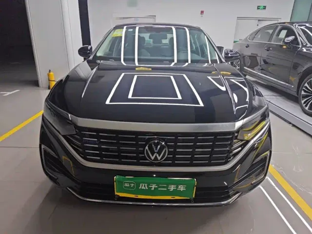 Volkswagen Passat — Фото автомобиля 2