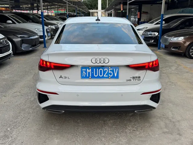 Audi A3 — Фото автомобиля 4