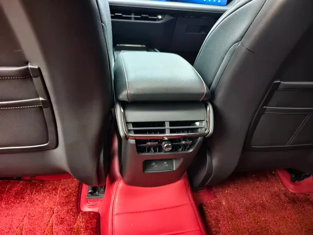 Ford Mondeo — Фото автомобиля 13
