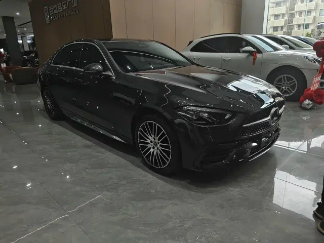 Mercedes-Benz C-Class — Фото автомобиля 2