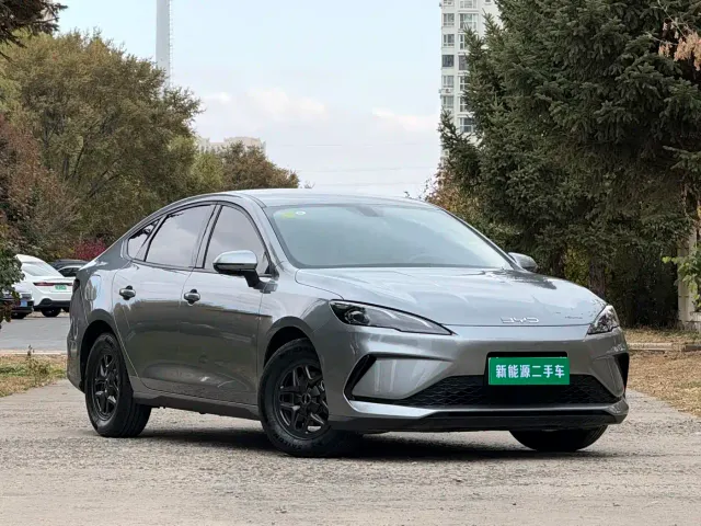 BYD Seal 05 DM-i — Фото автомобиля 3