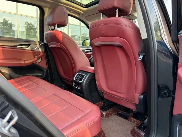 BMW X3 — Фото автомобиля 11