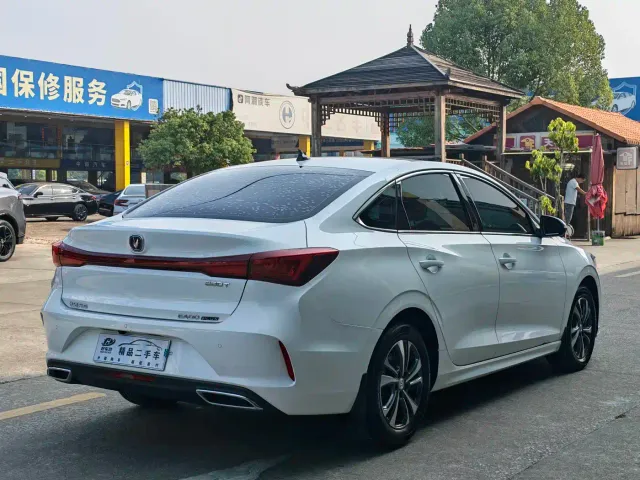 Changan Eado — Фото автомобиля 7