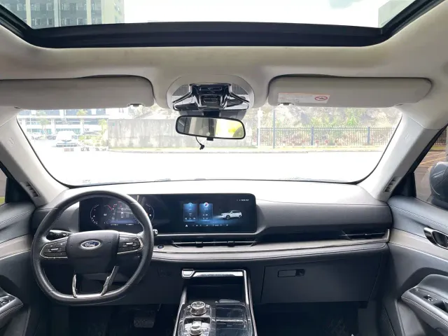 Ford Lingrui — Фото автомобиля 5