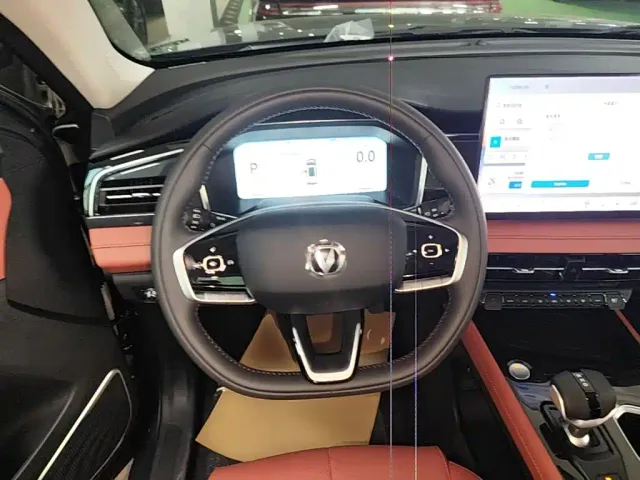 Changan CS75 — Фото автомобиля 14