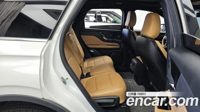 Lincoln Corsair — Фото автомобиля 12