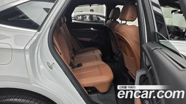 Audi Q5 45 TFSI quattro Sportback Premium — Фото автомобиля 10