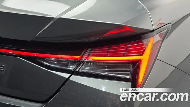 Hyundai Avante CN7 — Фото автомобиля 8