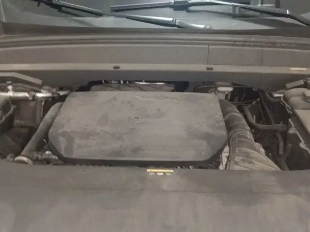 Li Auto L8 — Фото автомобиля 10