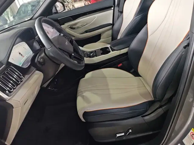 BYD Song PLUS — Фото автомобиля 14