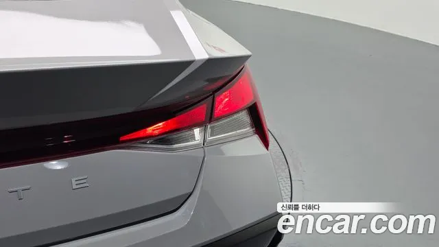 Hyundai AVANTE Новый Avante (CN7) — Фото автомобиля 22