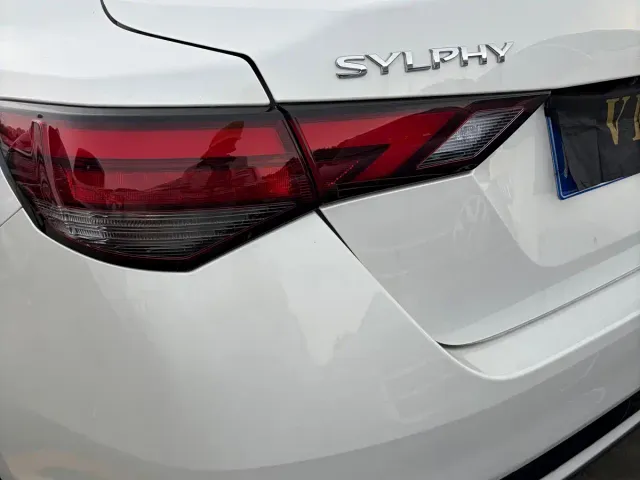 Nissan Sylphy — Фото автомобиля 15