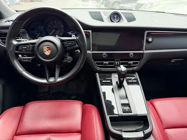 Porsche Macan — Фото автомобиля 4