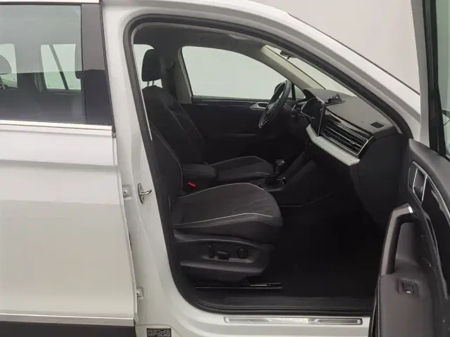 Volkswagen Tiguan L — Фото автомобиля 23