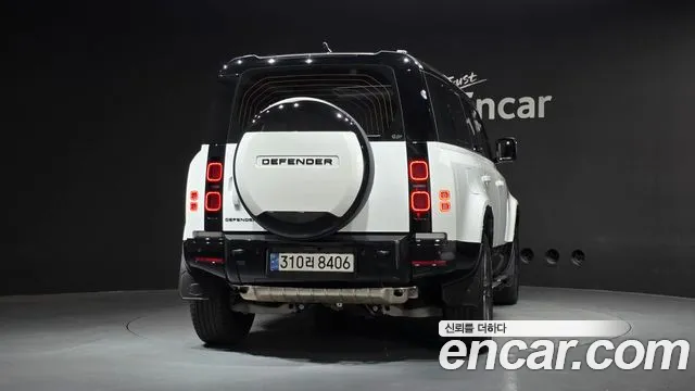 Land Rover Defender L663 — Фото автомобиля 4