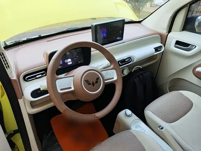 Wuling Hongguang Mini EV — Фото автомобиля 9