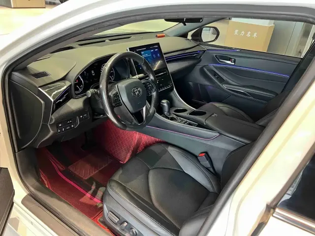 Toyota Avalon — Фото автомобиля 7