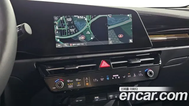Kia Niro — Фото автомобиля 21